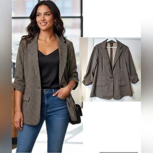 Soho Apparel Black and Tan Stripped Tailored Blazer Size M